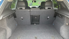 Volvo XC40 2.0 B4P Ultra Dark 5dr Auto Petrol Estate